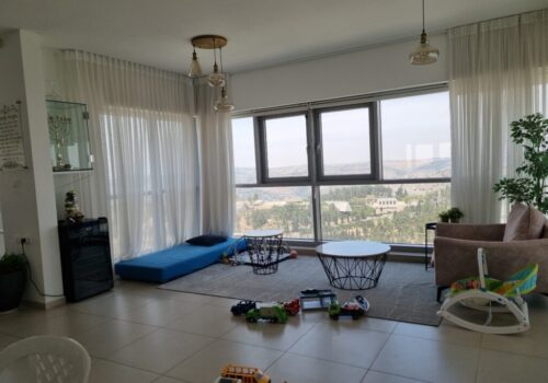 פנטהאוס 6 חדרים מהמם עם נוף פנורמי לכל ירושלים פנטהאוס 6 חדרים מהמם עם נוף פנורמי לכל ירושלים